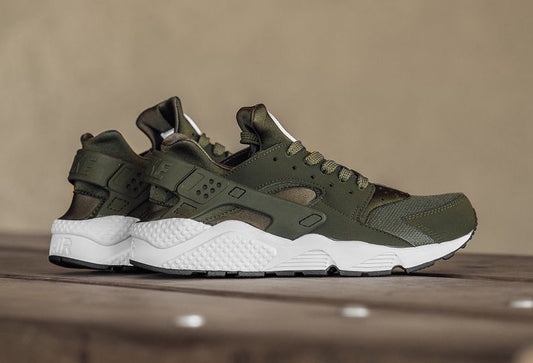 NIKE AIR HUARACHE